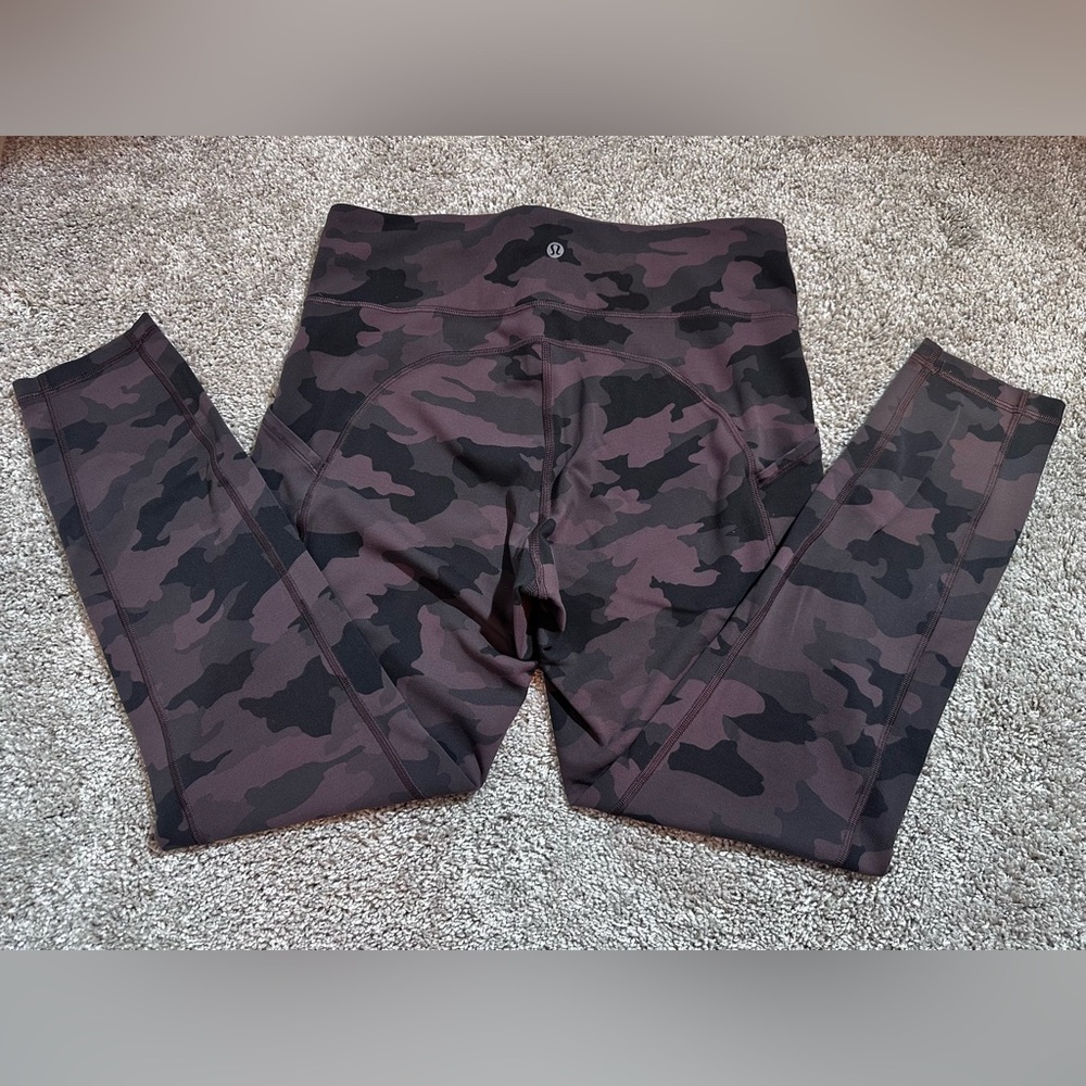 lululemon athletica women’s Camo Leggings with pockets- Black and Brown